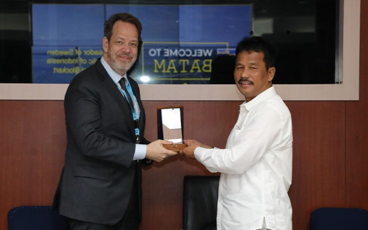 Penyerahan cindera mata