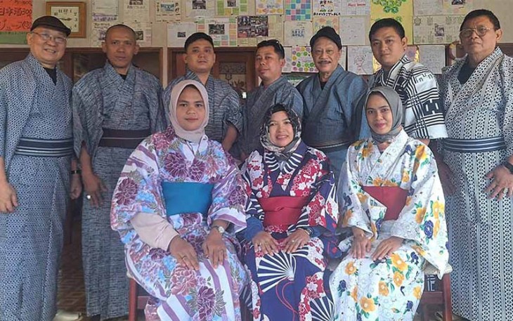 Tim PPWI saat berada di Jepang