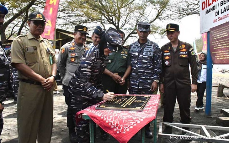 Danlanal Yogyakarta saat Resmikan KBN Pantai Trisik Kulonprogo