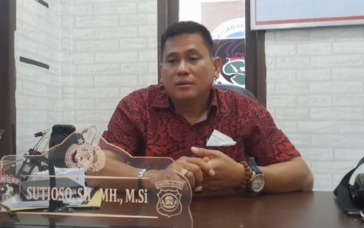 Kasat Narkoba AKP Sutioso SH.,MH.,M.Si seusai acara kunjungan kerja Kapolres ke Polsek Jajaran, Rabu (22/02/2023)