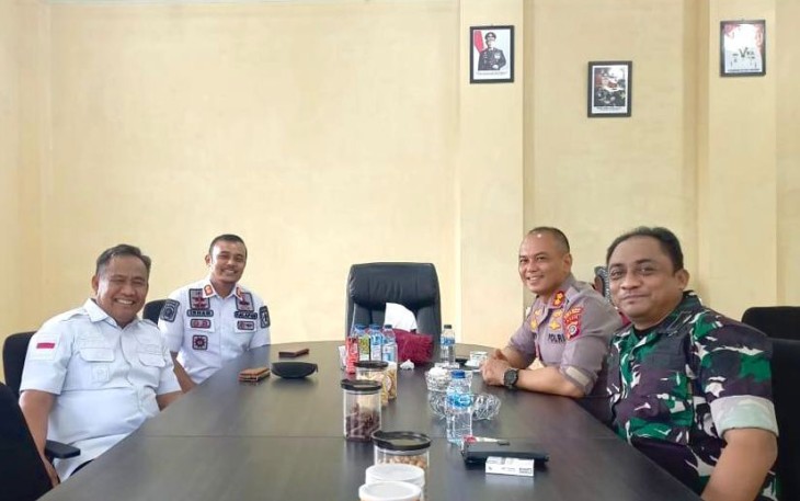 Kadivpas Aceh, Bapak Yulius Syahruzah didampingi Kalapas Kelas IIB Idi, Bapak Irhamuddin dan Pejabat Struktural kunjungi Polres Aceh Timur. Rabu (15/11/2023).