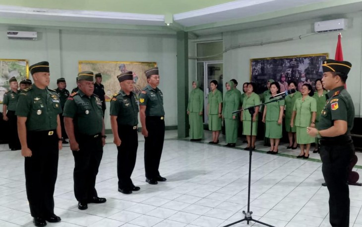 Kodim 1310/Bitung Gelar Tradisi Penerimaan Personel Baru, Pelepasan Personel Pindah Satuan dan Purna Tugas