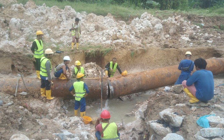 BU SPAM BP Batam Perbaiki Pipa 800 di Taman Baloi