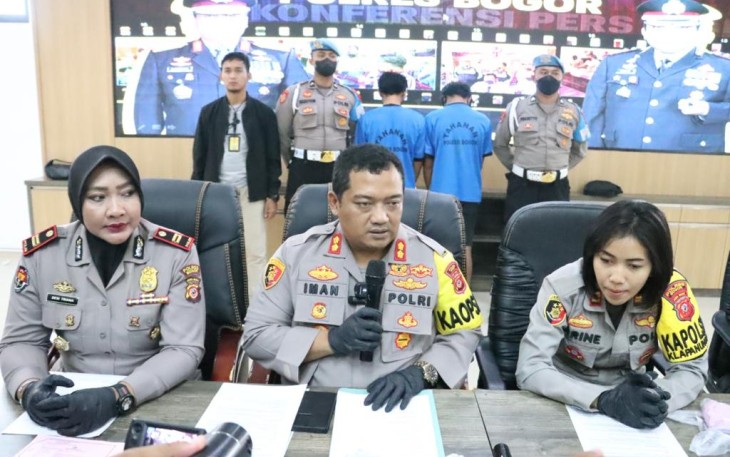 Kapolres Bogor AKBP Dr. Iman Imanuddin S.H., S.I.K., M.H, Senin (2/1/2023) saat konferensi pers.