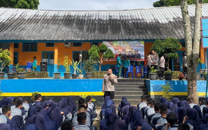 Polres Pagar Alam saat Sosialisasikan Penerimaan Calon Anggota Polri ke Pelajar