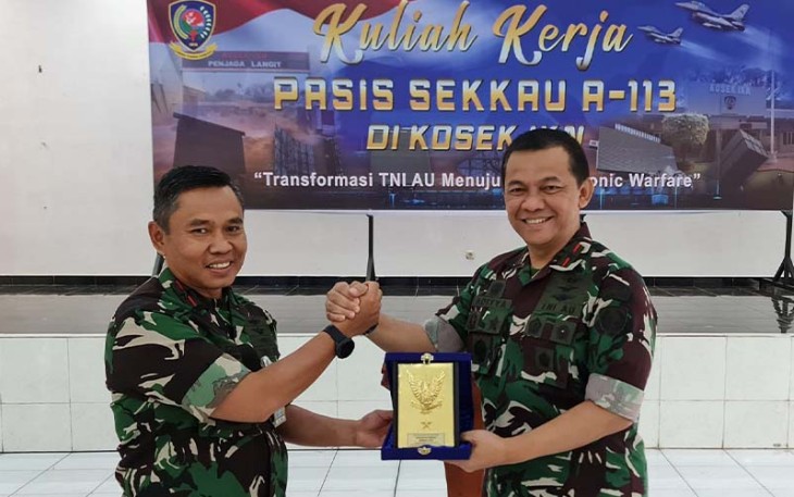Komandan Kosek IKN saat Terima Kunjungan Kuliah Kerja Pasis Sekkau A-113