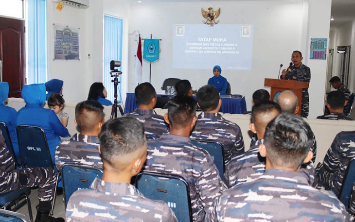 Komandan Guspurla Koarmada III Laksanakan Entry Briefing