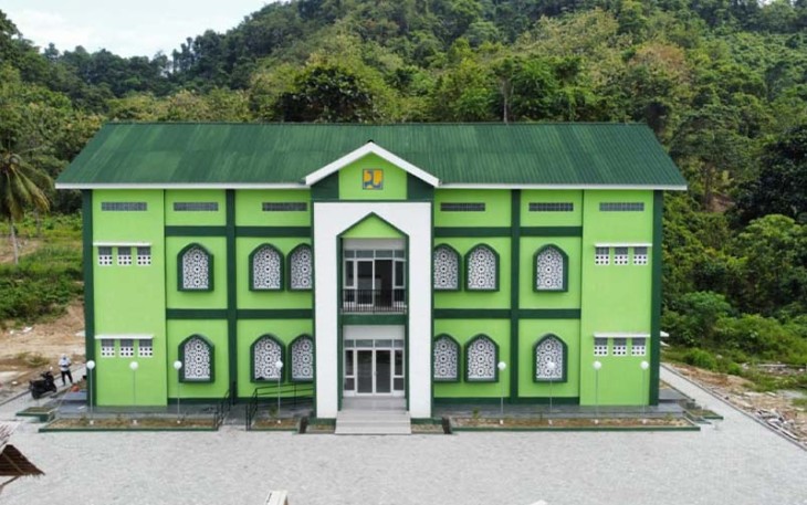 Rusun untuk santri Pondok Pesantren (Ponpes) Nahdlatul Tholibin di Desa Lanto Jaya, Kecamatan Poso Pesisir, Kabupaten Poso. 