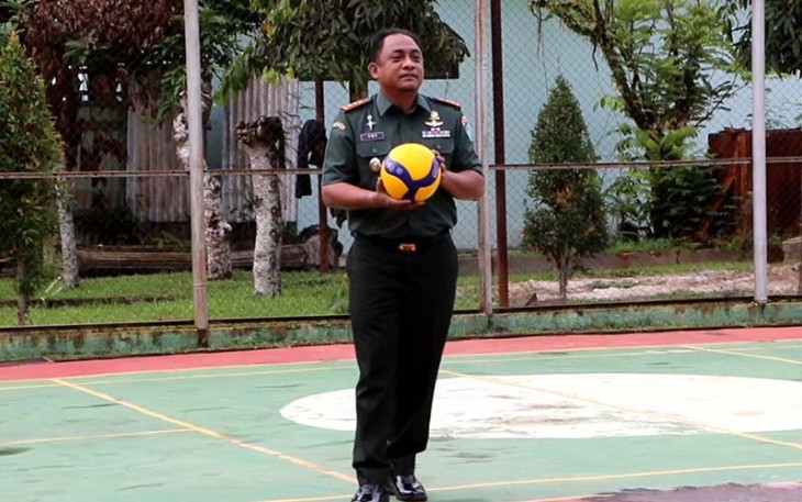 Dandim 0104/Atim Letkol Inf Tri Purwanto, S.I.P menyelenggarakan pertandingan olahraga siswa yakni Sepakbola dan Bola Volly dengan tema "Olahraga Pelajar Menyongsong Generasi Emas"