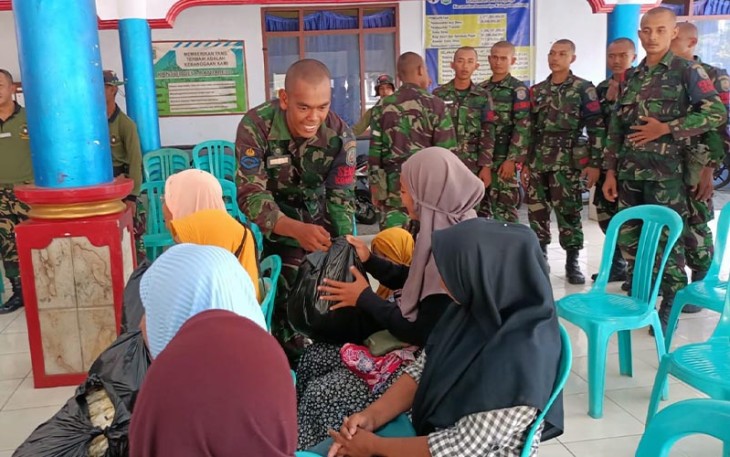 Aksi Sosial Siswa Pendidikan Pertama Tamtama (Dikmata) TNI AL Angkatan XLIII Gelombang 1 TA 2023
