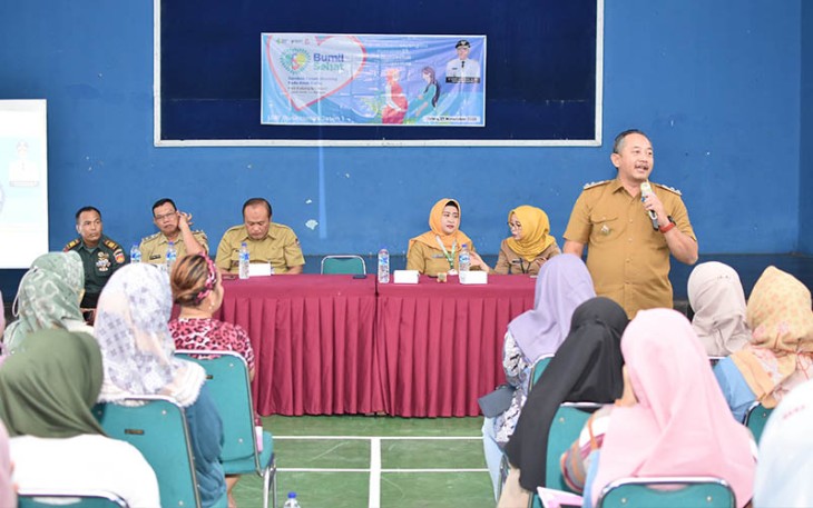 Kegiatan sosialisasi pencegahan stunting serta Penurunan AKI dan AKB, di Aula Balai Desa Jaten, Senin (27/11/2023) pagi.
