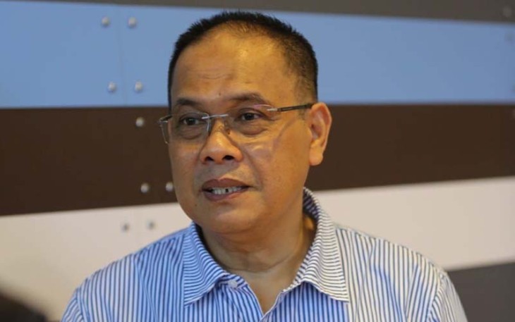 Anggota Bidang Pengelolaan Kawasan dan Investasi BP Batam, Sudirman Saad, saat memimpin rapat, Jumat (14/4/2023).