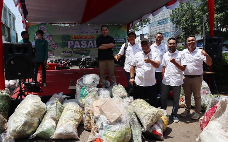 Forum CSR Kalbar Gelar Kegiatan Gerebek Pasar
