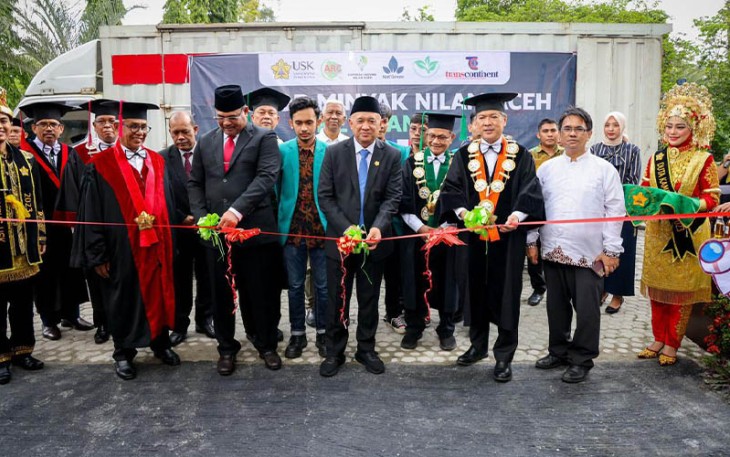 Pelepasan ekspor minyak nilam dan biji pala tersebut diresmikan oleh Menteri Koperasi dan UKM (MenKopUKM) Teten Masduki pada Jumat (8/12/2023) di Universitas Syiah Kuala (USK).