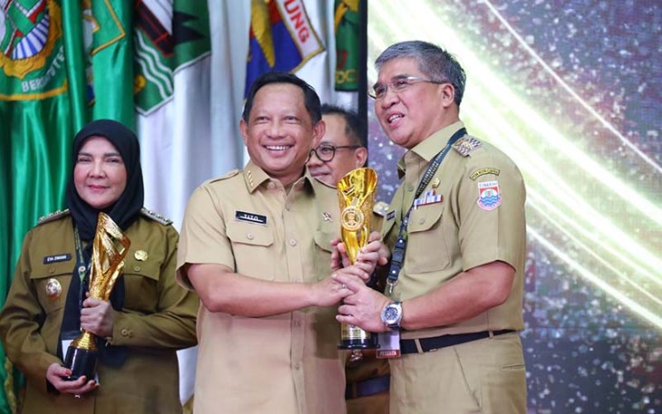 Menteri Dalam Negeri (Mendagri) Muhammad Tito Karnavian dalam gelaran Innovative Government Award (IGA) Tahun 2023 di Gedung Sasana Bhakti Praja Kantor Kemendagri, Jakarta Pusat pada Selasa, 12 Desember 2023