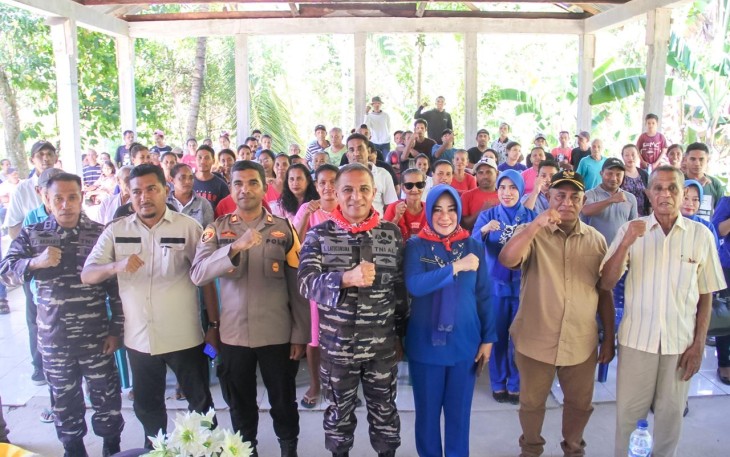Brigjen Said Latuconsina saat Hadiri Sosialisasi Penerimaaan Prajurit TNI AL di Pulau Haruku