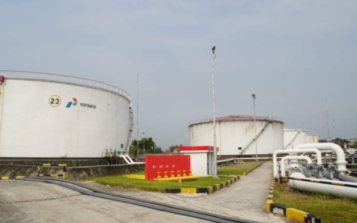Ilustrasi Kilang Minyak Pertamina 