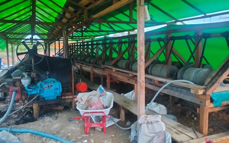 Polda Kalbar Amankan Penambang Liar di Desa Segar Wangi