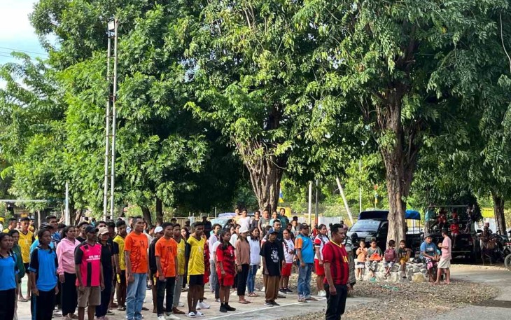Tradisi Natoni PLBN Wini Meriahkan HUT ke-79 RI