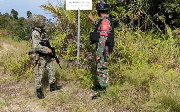 Patroli patok satgas Yonarmed 10 Brajamusti dan TDM Malaysia, Senin (5/2)