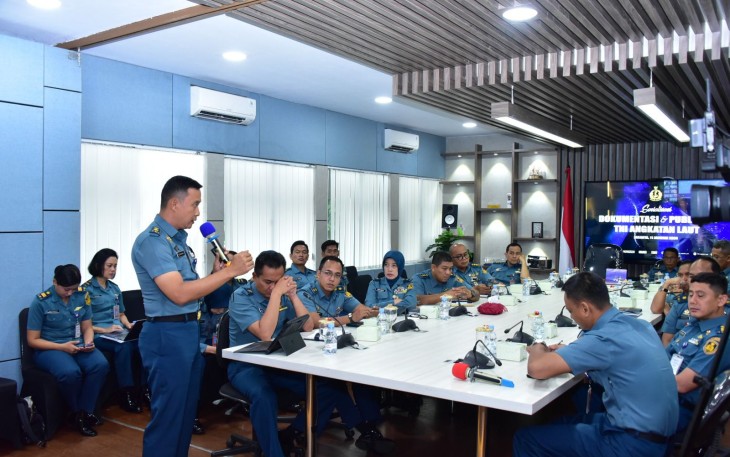 Dinas Penerangan Angkatan Laut (Dispenal) menyelenggarakan Sosialisasi Dokumentasi dan Publikasi TNI AL 2024 bertempat di Studio Nusantara Sagoro 2, Gedung B4 Mabesal, Cilangkap, Jakarta Timur, Kamis (11/01)