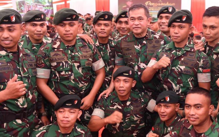Kepala Staf Angkatan Darat (Kasad), Jenderal TNI Maruli Simanjuntak, M.Sc., memberikan pengarahan kepada prajurit dan PNS jajaran Korem 131/Santiago di Aula Markas Korem, Manado, Jumat (13/9/2024)