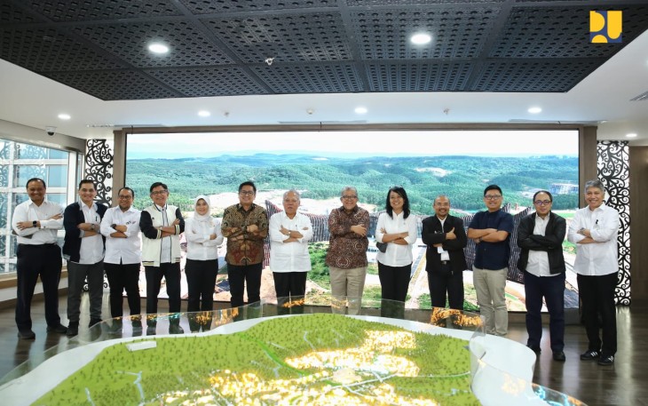 Wakil Menteri Pekerjaan Umum (PU) Diana Kusumastuti memastikan kesiapan infrastruktur dasar di Ibu Kota Nusantara (IKN) dalam rangka persiapan pemindahan Aparatur Sipil Negara (ASN) pada awal tahun 2025 dan rencana pemindahan ibu kota negara pada tahun 2028