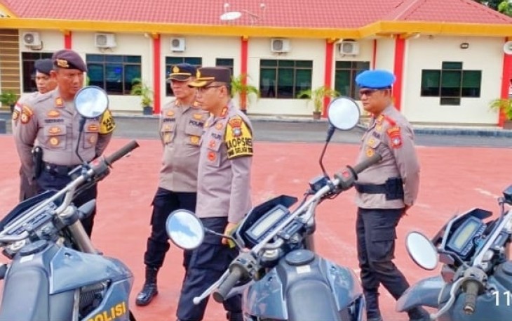  Kepala Kepolisian Resor Bintan AKBP Riky Iswoyo, S.I.K., M.M melakukan pemeriksaan kendaraan dinas dan peralatan dinas khususnya yang dioperasikan oleh personel Satuan Sabhara Polres Bintan, Kamis (18/1/2024)