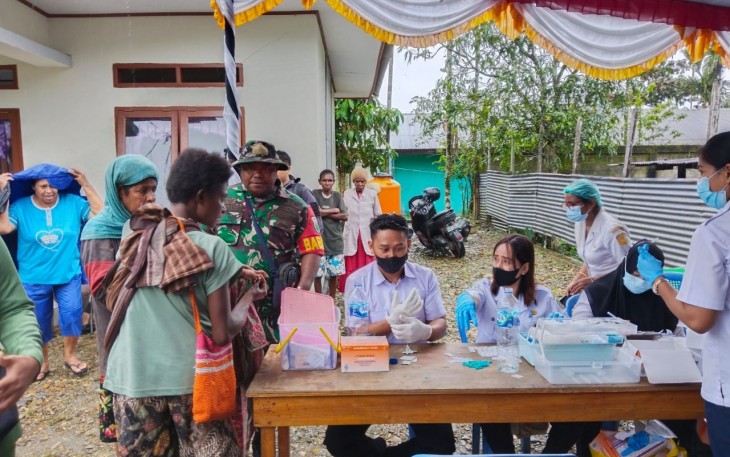 Babinsa Koramil 1710-02/Timika Ikuti Donor Darah Pada Peringatan Hari Bakti TNI AU Ke-77 Tahun 2024