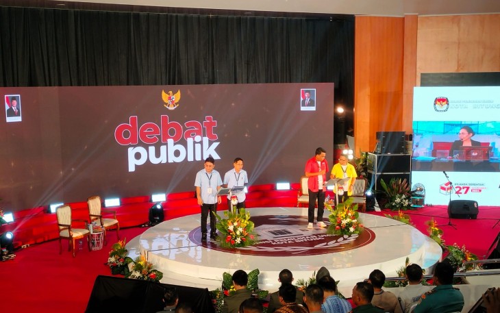 Foto saat pelaksanaan kegiatan debat terbuka kedua yang di gelar oleh KPU Bitung