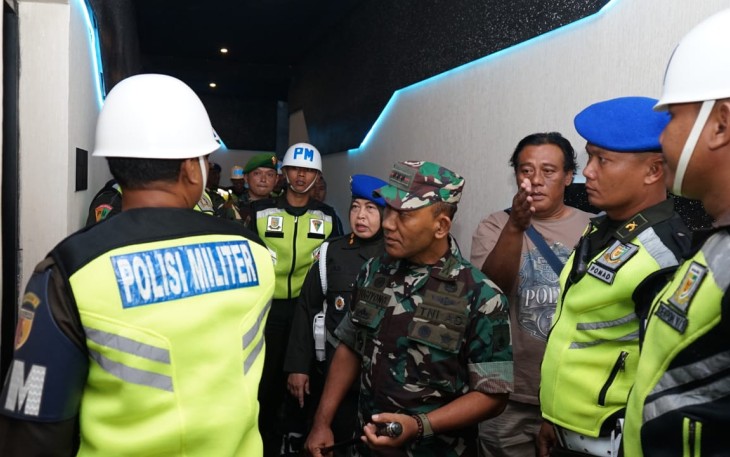 Belasan tempat hiburan malam di Kota Madiun dirazia oleh Denpom V/1 Madiun. Operasi Gaktib yang dilakukan dari malam hingga dini hari itu dipimpin langsung oleh Danrem 081/DSJ Kolonel Inf H. Sugiyono bersama Dandenpom V/1 Madiun Letkol CPM (K) Turmuji Suryaningsih dan Dandim 0803/Madiun Letkol Inf Meina Helmi
