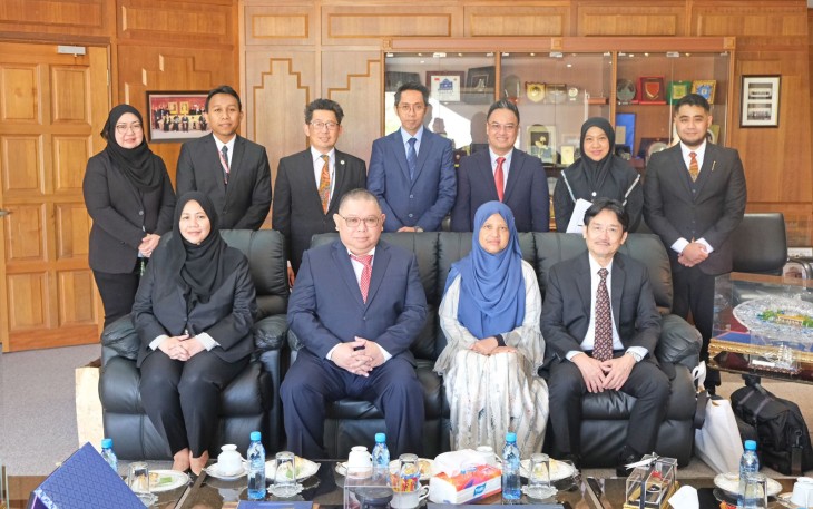 JAM-Datun R Narendra Jatna Selaku Head of Indonesian Attorney General Delegation Melaksanakan Courtesy Call kepada Jaksa Agung Brunei Darussalam