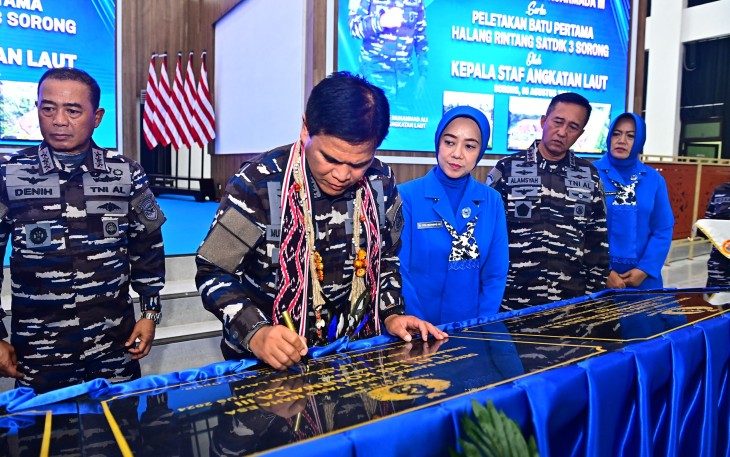 Kepala Staf Angkatan Laut Resmikan Sejumlah Fasilitas Satuan TNI AL di Papua Barat
