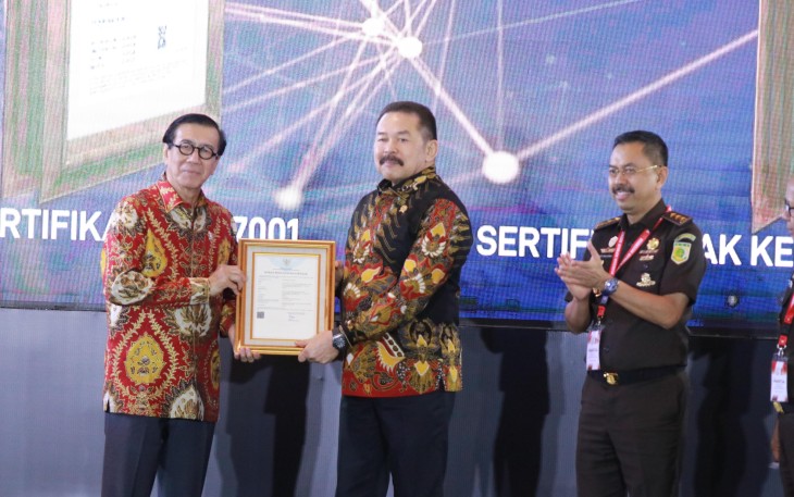 Menteri Hukum dan Hak Asasi Manusia (Menkumham) RI Yasonna Laoly menyampaikan kegiatan peluncuran cetak biru Transformasi Penuntutan merupakan bukti akselerasi Kejaksaan Agung sebagai lembaga yang agile dan dinamis dan mampu bertransformasi dengan perkembangan hukum, yang salah satunya adalah diundangkannya KUHP baru