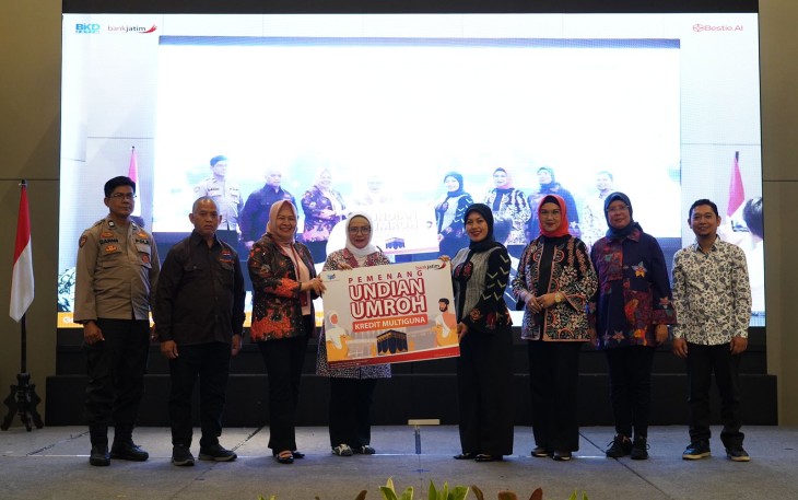 Bank Jatim saat Lakukan Undian Kredit Multiguna Berhadiah Umroh
