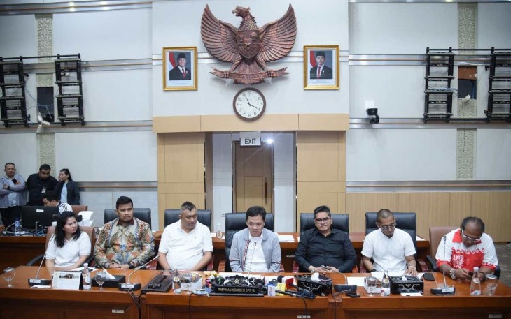 Komisi III DPR RI dipimpin oleh Ketua Komisi III DPR RI Habiburokhman, saat menggelar RDPU membahas kasus kekerasan seksual yang menimpa ADW dan KDY di Surakarta sejak 2017, di Senayan, Kamis (19/12/2024)