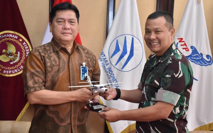 Danlanud Husein Sastranegara Audiensi ke PT Dirgantara Indonesia