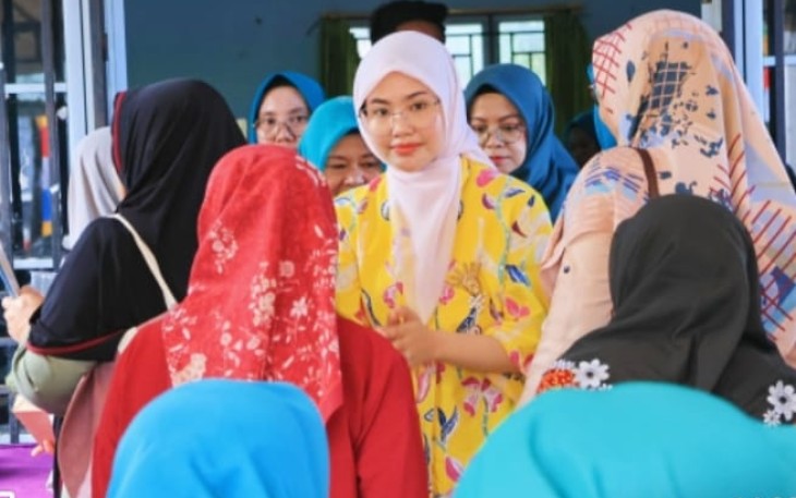 Ketua TP PKK Bintan Hafizha Rahmadhani menghadiri kegiatan Gebyar Kelurahan Tanjung Uban Selatan 2024