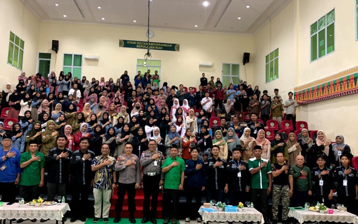 Satuan lalu Lintas Polres Bintan saat Gelar Seminar Lalu Lintas Bersama Mahasiswa 