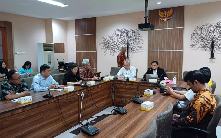 Ketua DPRD Depok, Ade Supriatna menerima kunjungan perwakilan Pemerintah Kota Tianjin, Cina di Gedung DPRD Kota Depok