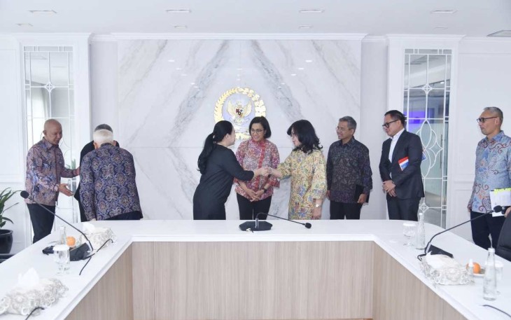 Ketua DPR RI Puan Maharani bertemu dengan Panitia Seleksi (Pansel) Anggota Dewan Pengawas Lembaga Pengelola Investasi (LPl) yang dipimpin oleh Menkeu Sri Mulyani sebagai Ketua Pansel