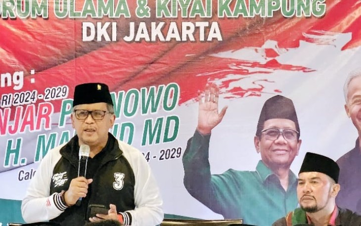 Sekretaris TPN Ganjar-Mahfud, Hasto Kristiyanto saat menghadiri deklarasi dukungan forum ulama dan kiai kampung (ful kimpung) di Jakarta, Jumat (12/1/2024).