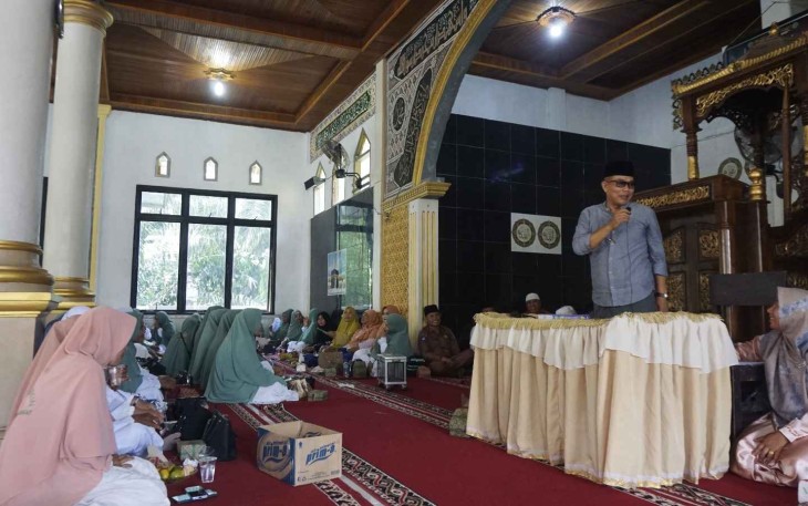 Anggota DPRD Pasbar Ali Nasir Hadiri Pengajian Wirid Yasin Masjid Nurul Huda Tampuniak Kinali