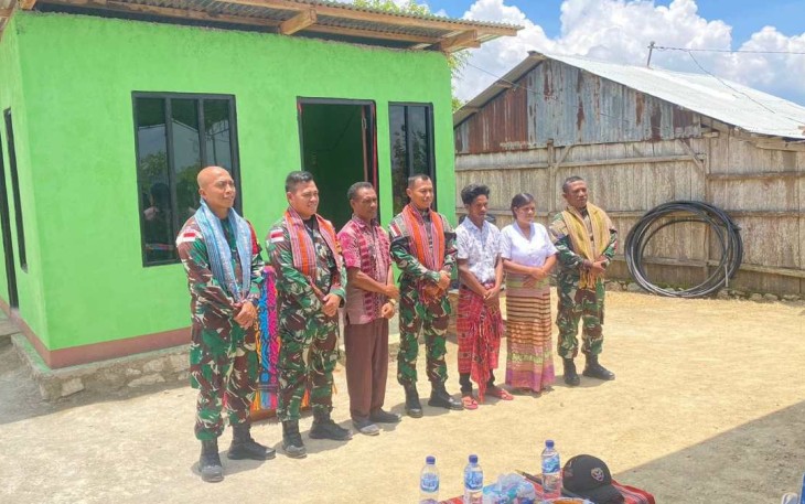Pos Nananoe Renovasi Rumah Warga 