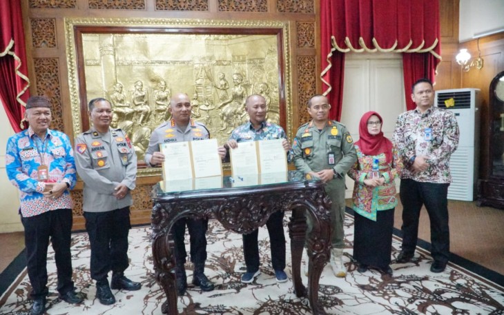 Penandatanganan bersama NPHD terkait pengamanan Pilkada