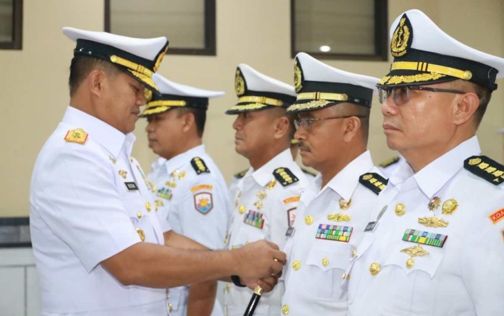 Pangkoarmada III Laksamana Muda TNI Hersan saat sertijab pejabat strategis jajaran Koarmada III, Jum'at (15/3)