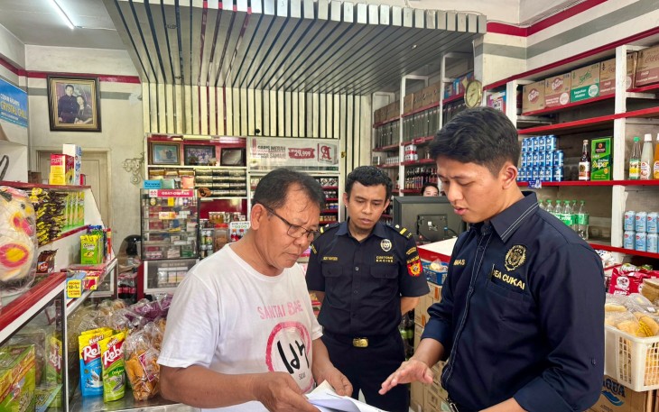 Kepala KPPBC TMP C Kuala Tanjung Sosialisasi Pita Cukai Hasil Tembakau 