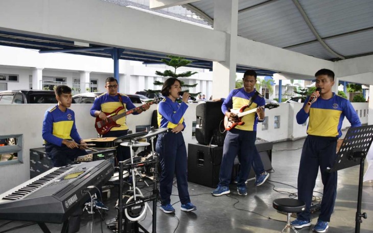 Kegiatan band prajurit Kolinlamil 