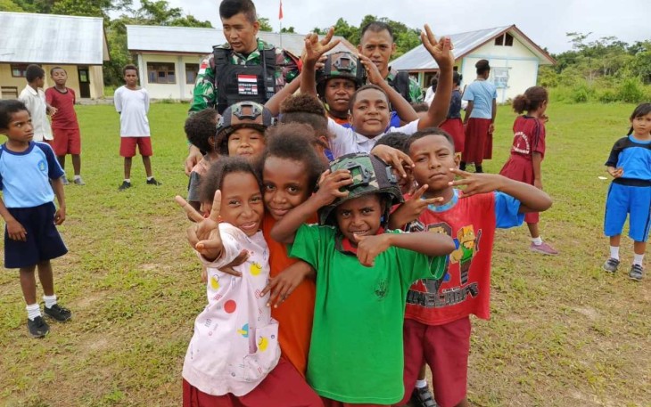 Keceriaan anak-anak saat fun game