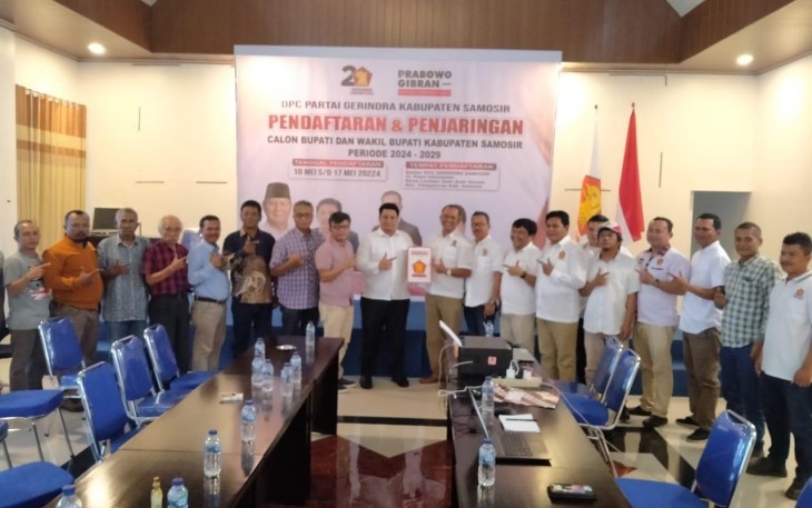 Vandiko Gultom Daftar ke DPC Gerindra Samosit